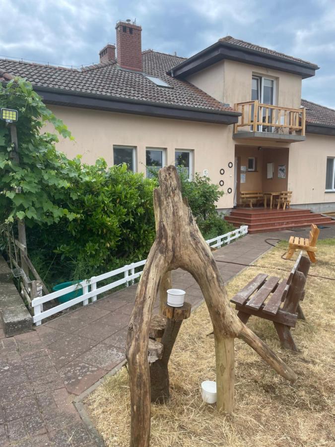 Kopice " Kowalczyk Hotel Residences In Nature Parks " Голеню Экстерьер фото
